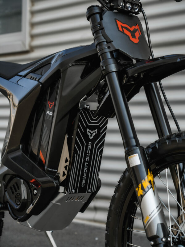 ARCTIC LEOPARD XE PRO S - vue coté droit de près
